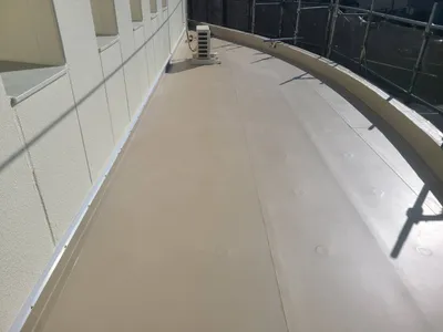 防水工事施工後：塩ビシート防水で仕上げた屋上